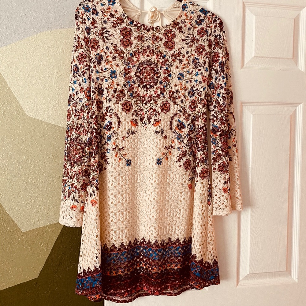 Ivory Boho sweetheart dress, crochet material.
